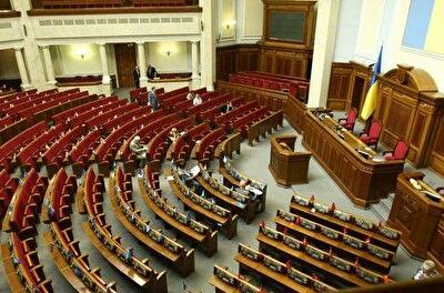 Рада откроется и... тут же закроется