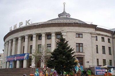 ЦУМ и вокзал хотят лишить вывесок