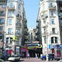 Супруга Черновецкого зарабатывает на аренде