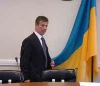 На суды роют компромат