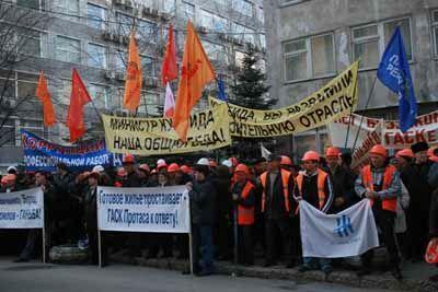 Харьковские строители не отступят 