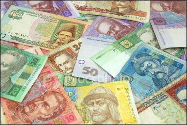 Одесские чиновники повысили себе зарплату за счет врачей и учителей