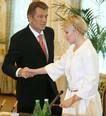 Премьер и Президент «дали газу» перед камерами