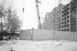 Пригородные застройщики замораживают строительство и находятся на грани банкротства