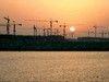 Эмиратам грозят массовые увольнения строителей