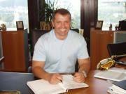 До дна еще далеко
