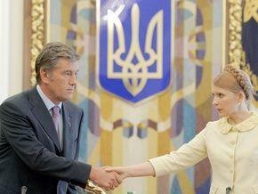 Ющенко и Тимошенко бьются за роль спасителя национальной экономики