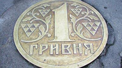 Эксперты не исключают девальвации гривны