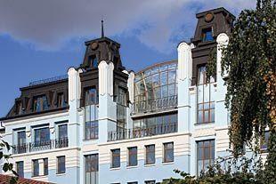 Контрастная жизнь Города мастеров