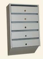 КГГА планирует заменить почтовые ящики в подъездах многоэтажек