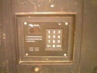 Каждый киевский подъезд оборудуют кодовым замком