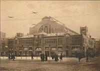 Возле Бессарабского рынка сегодня открывается новый торговый центр