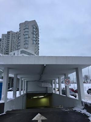 Киев, Героев Сталинграда просп., 2Д