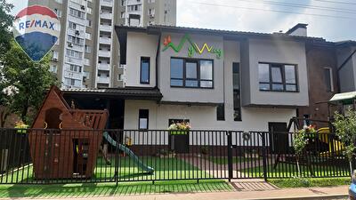 Київ, Професора Караваєва вул.