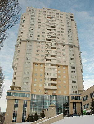 Киев, Юрия Шумского ул., 1А