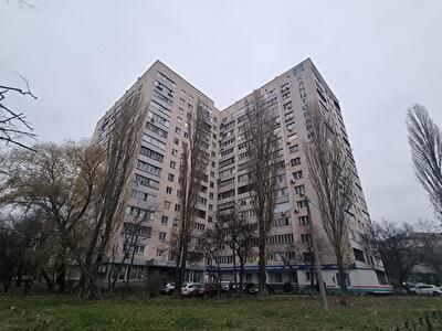 Киев, Чоколовский бул., 40