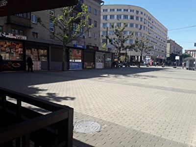 Європейська вул., 8