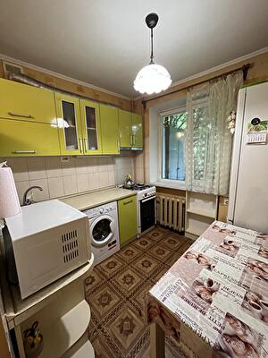 Академика Королева ул., 33
