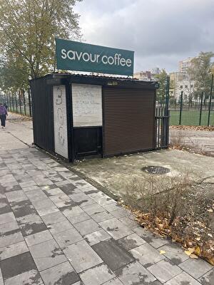 Київ, Лариси Руденко вул., 6А