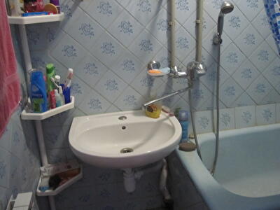 Киев, Добрососедский пер., 7