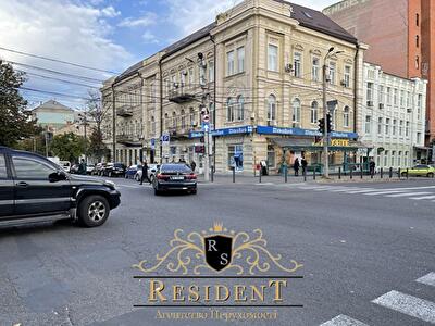 Дніпро, Січових Стрільців вул., 3