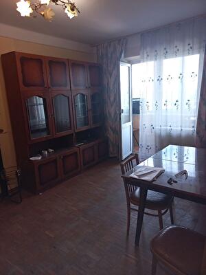 Мілютенка вул., 46