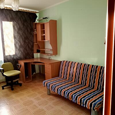 Квітневий пров., 1В