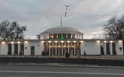 Київ, Тараса Шевченка бул., 46
