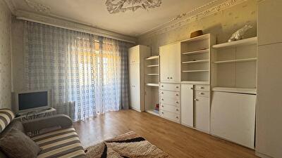 Дмитрія Яворницького просп.