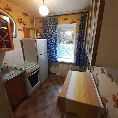 Василя Сухомлинського вул., 54
