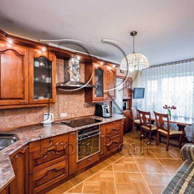 Миколи Бажана просп., 30