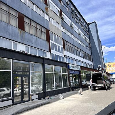 Киев, Степана Бандеры просп., 8, К16