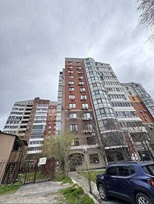 Херсонская ул.
