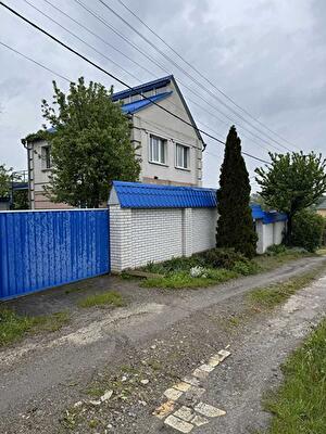 Киевская обл., Бучанский район, г. Буча, Богдана Ступки ул.