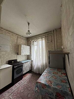 Киев, Ереванская ул., 31/1