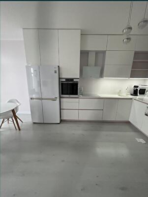 Київ, Регенераторна вул., 4, корпус 8