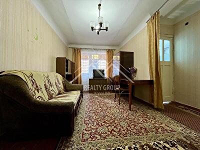 Дніпропетровська обл., Криворізький район, м. Кривий ріг, Ракитна вул., 12
