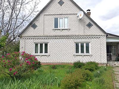 Броварський район, с. Русанів, Першотравнева, 43