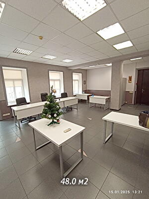 Київ, Шота Руставелі вул., 8