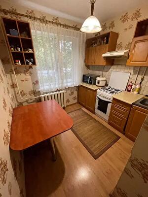 Богдана Хмельницкого просп., 10