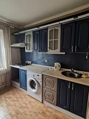 Героев Крут ул.