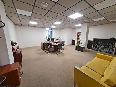 Петра Сагайдачного ул., 25Б