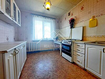 Днепропетровская обл., Криворожский район, г. Кривой рог, Космонавтов ул., 17