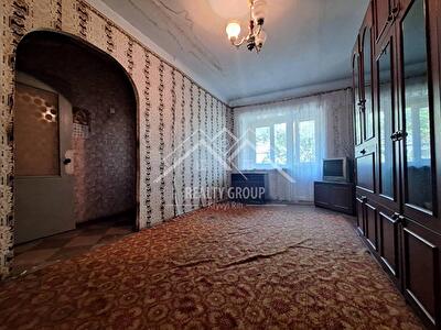 Днепропетровская обл., Криворожский район, г. Кривой рог, Косиора 25