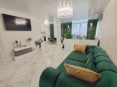 Митрополита Андрея Шептицкого ул., 7
