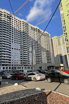 Киев, Николая Винграновского ул., 6