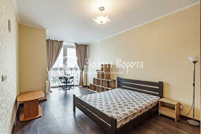Михайла Донця вул., Драгоманова, 2