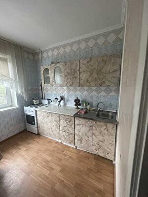 Киев, Митрополита Андрея Шептицкого ул., 1/2