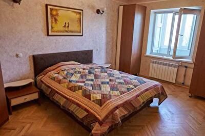 Киев, Маршала Малиновского ул., 3Б
