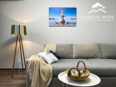 Київ, Воскресенська вул., 18А